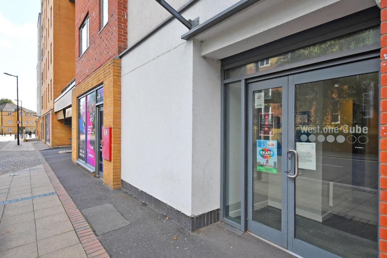 City Centre Modern Studio Apartment - Westone Free Wifi, Gym Access, Netflix Sheffield Exteriér fotografie